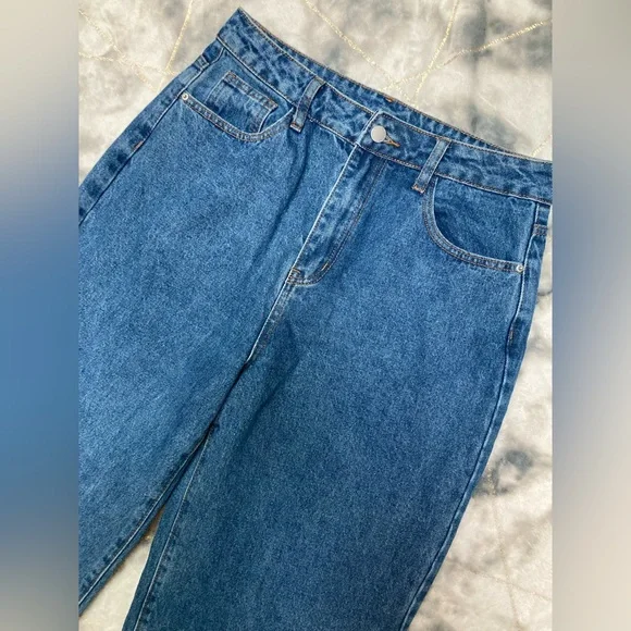 SHEIN Jeans - Picture 2 of 7